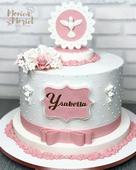 Tema de bolo adulto feminino  Use também canecas ou copos de alumínio que você já tem em casa, para baratear a sua decoração